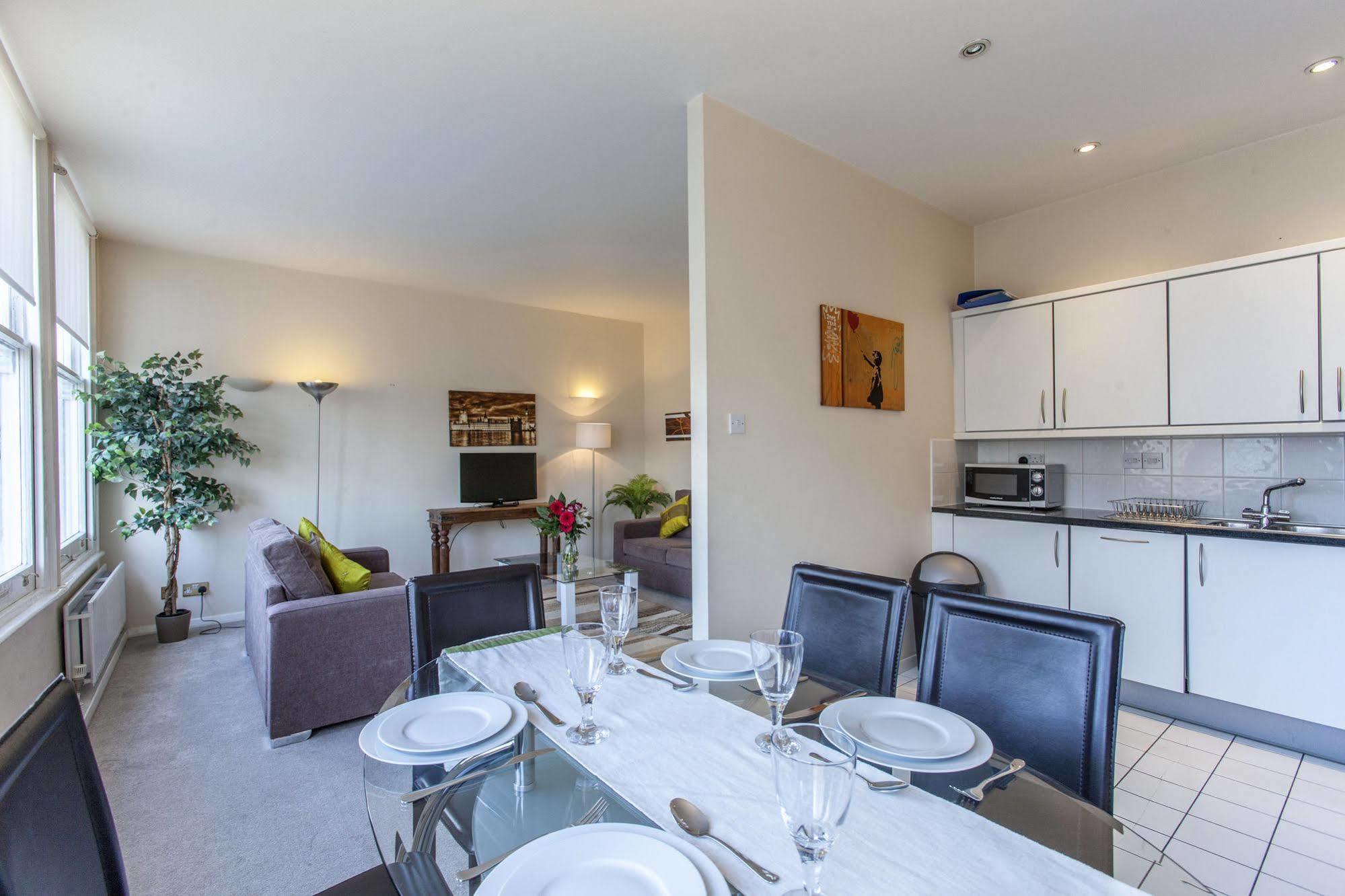 Club Living - Barbican Apartments Londres Exterior foto